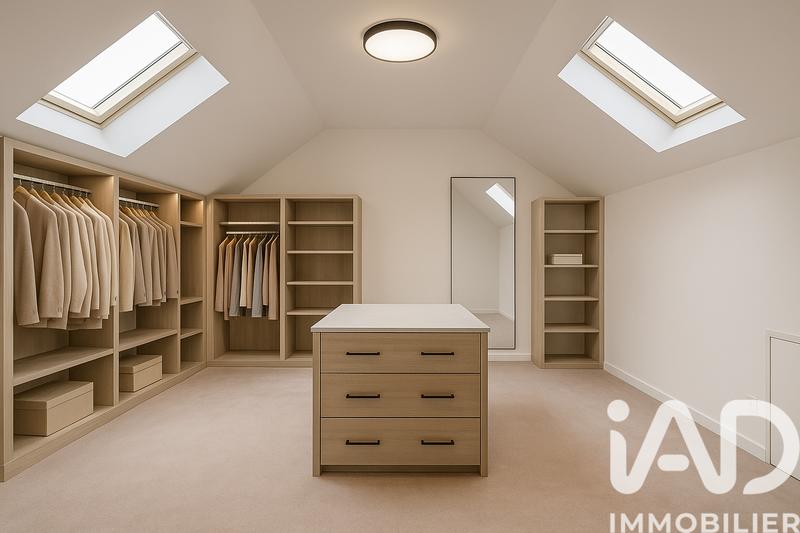 Maison - 182 m² - 8 pièces