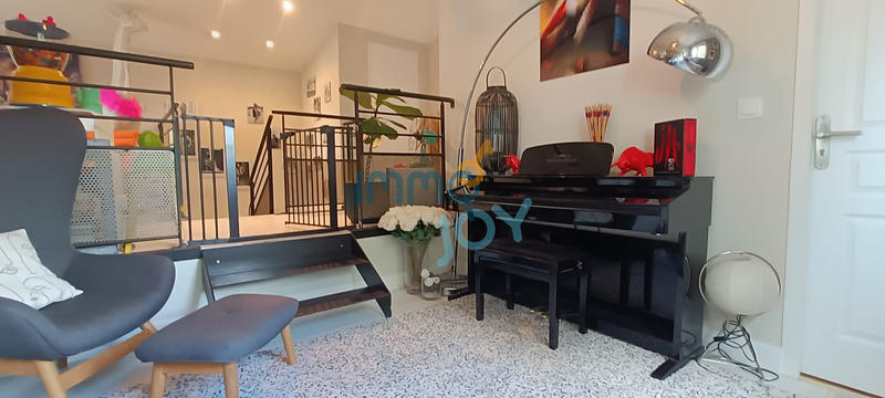 Maison - 152 m² - 6 pièces