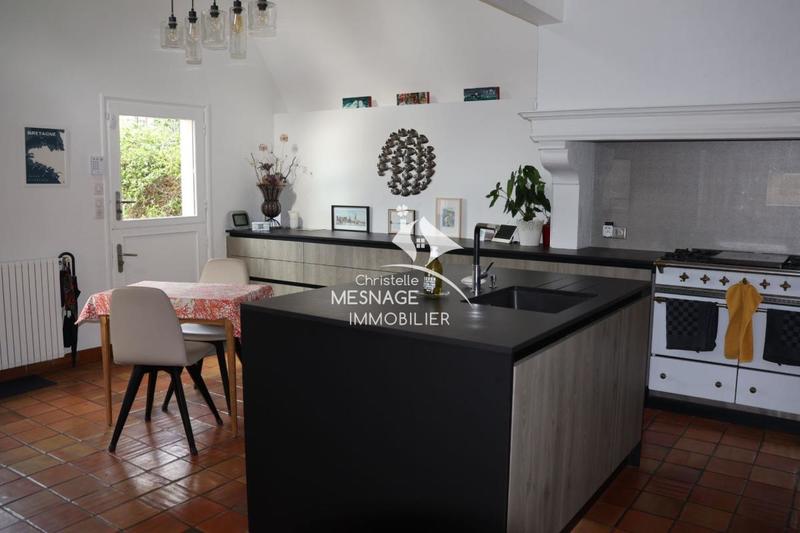 Maison traditionnelle - 156 m² - 5 pièces