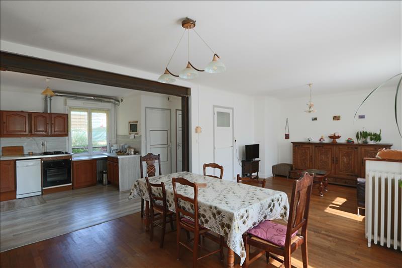 Maison - 98 m² - 4 pièces