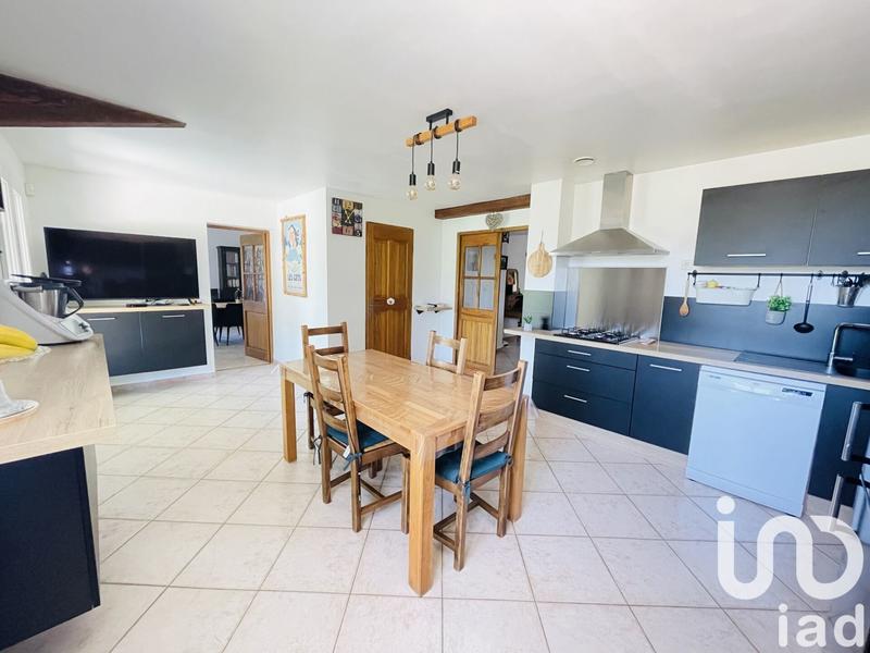 Maison - 237 m² - 7 pièces