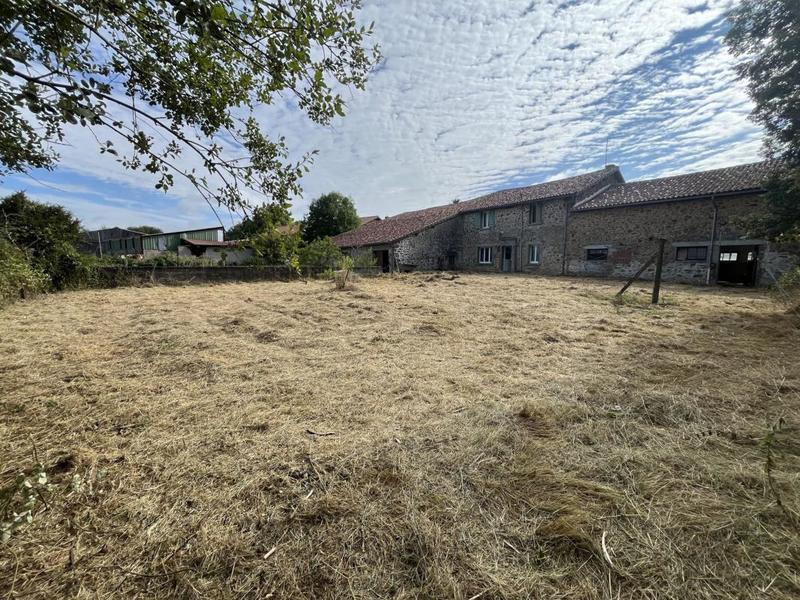 Maison - 142 m² - 6 pièces