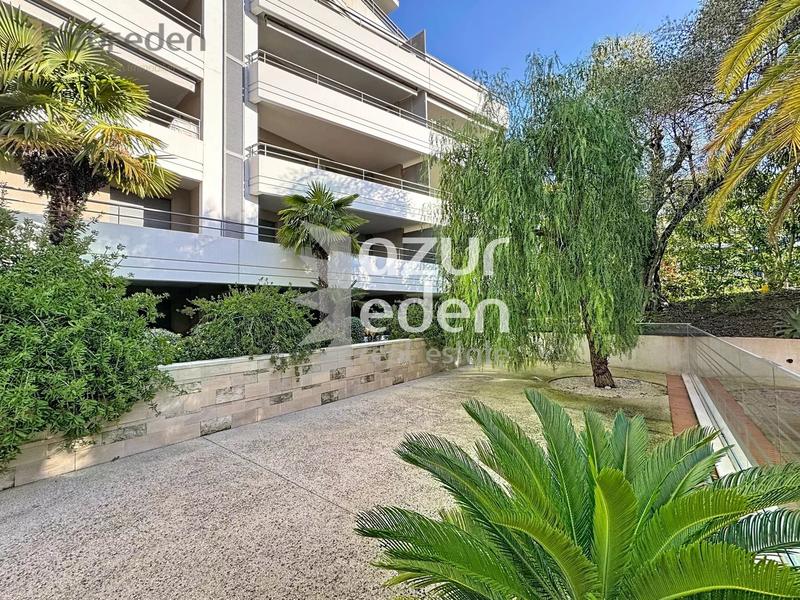 Appartement - 80 m² - 3 pièces