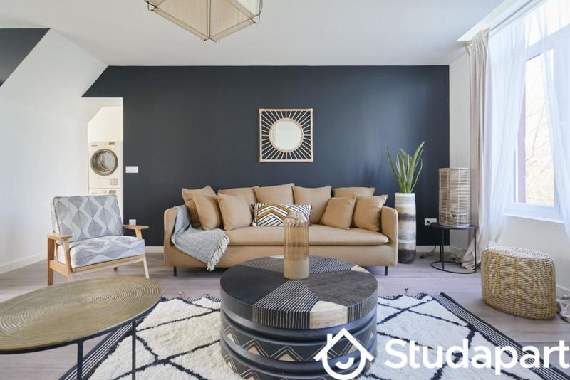 Chambre - 11 m² - 1 pièce