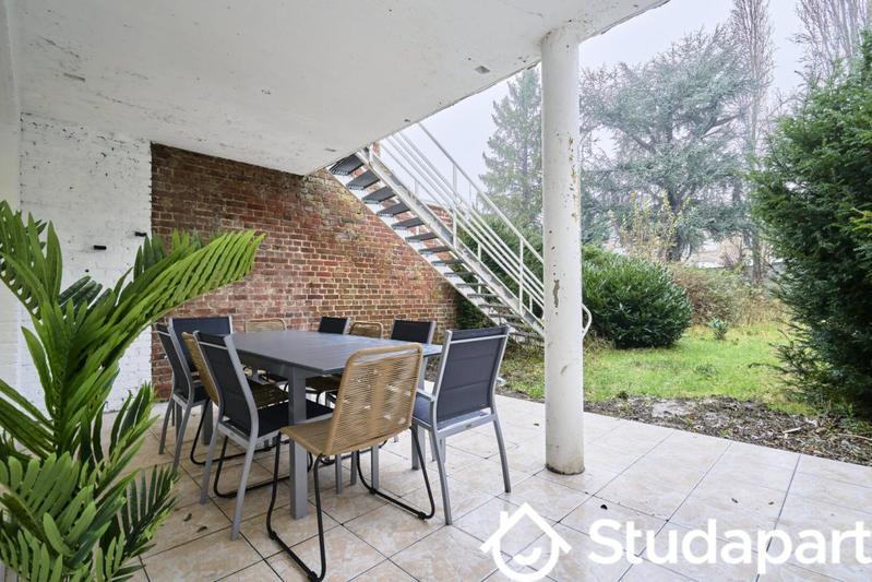 Chambre - 13 m² - 1 pièce