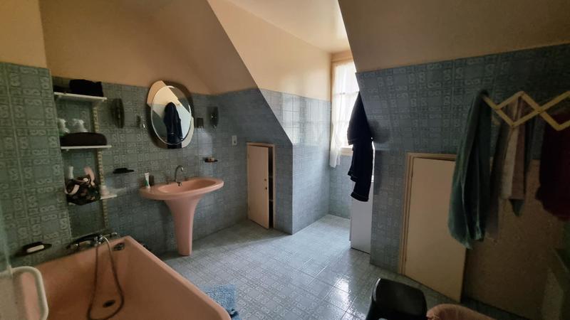 Maison - 208 m² - 6 pièces