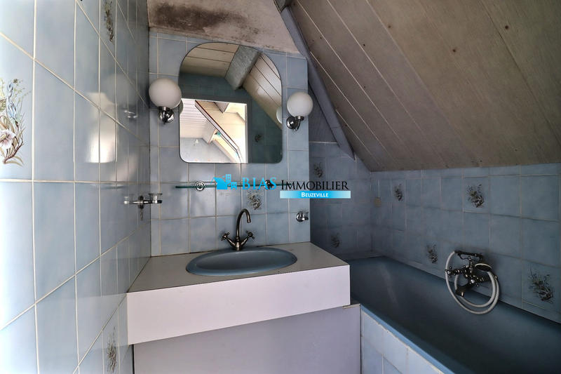 Maison - 202 m² - 5 pièces