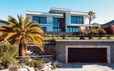 Maison - 363 m² - 9 pièces