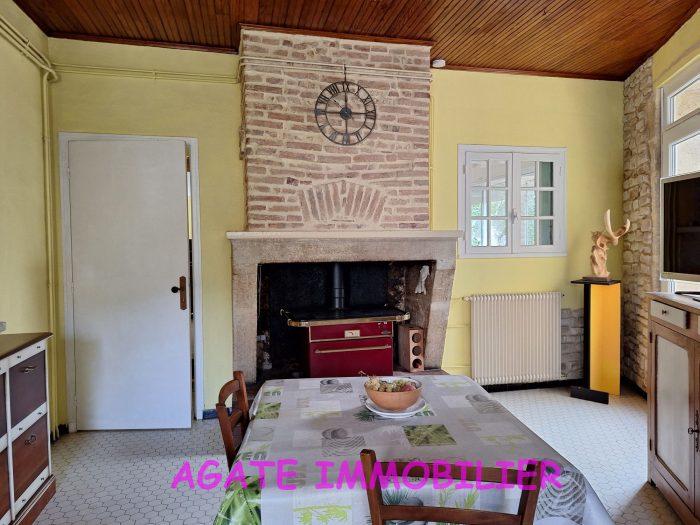 Maison - 207 m² - 7 pièces