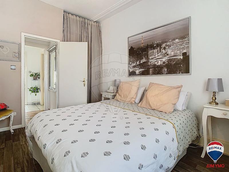 Appartement - 80 m² - 4 pièces