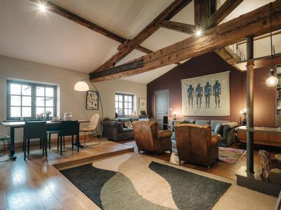 Appartement - 274 m² - 5 pièces