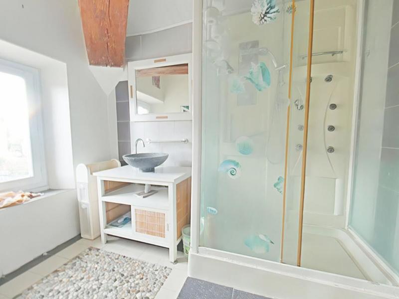 Maison - 220 m² - 9 pièces