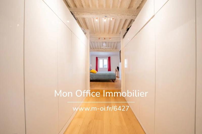 Appartement - 81 m² - 3 pièces