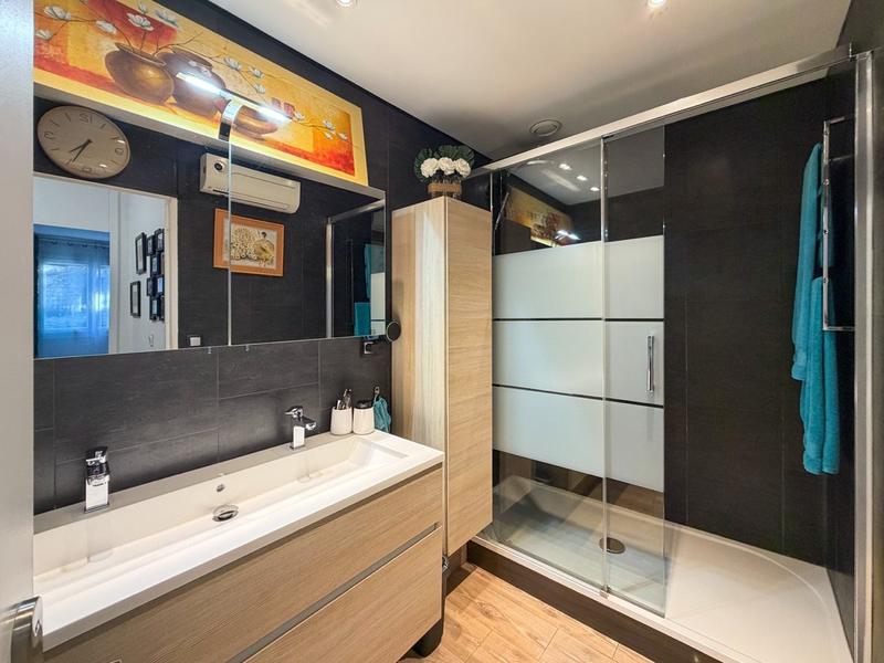 Appartement - 84 m² - 3 pièces