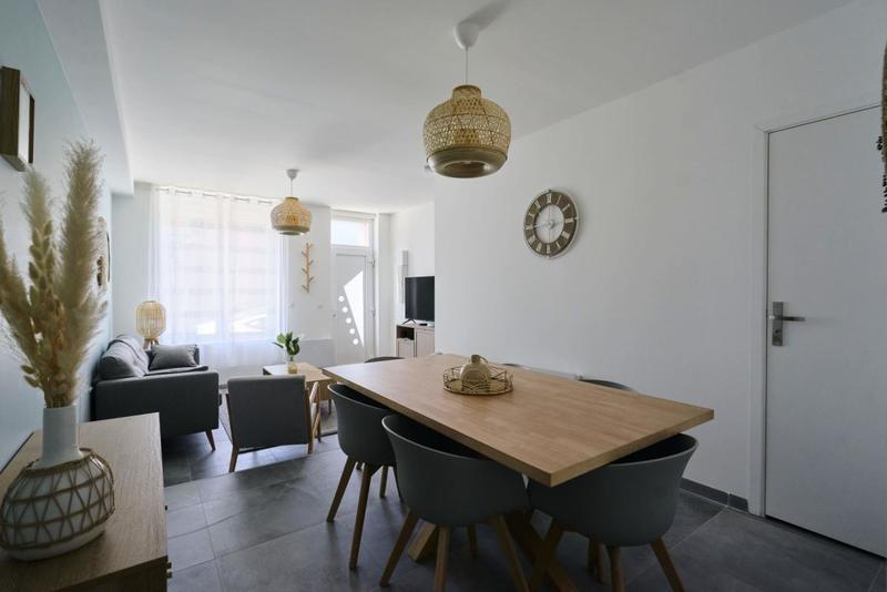 Maison - 110 m² - 7 pièces