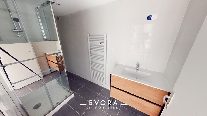 Immeuble - 402 m² - 15 pièces