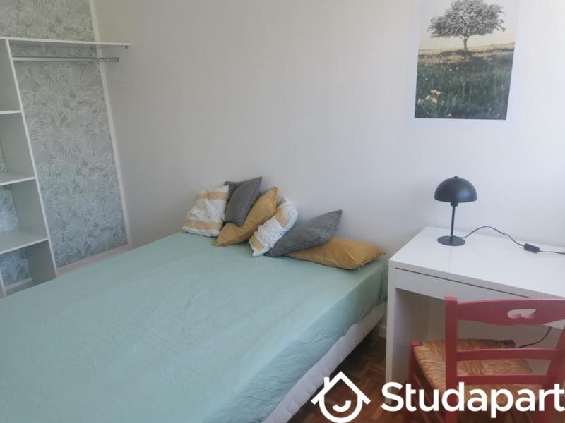 Chambre - 16 m² - 1 pièce