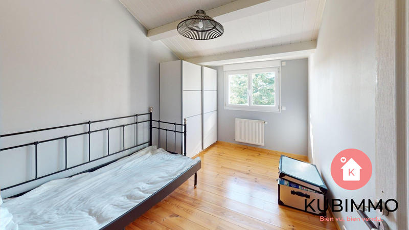 Maison traditionnelle - 189 m² - 6 pièces