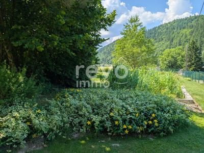 Maison - 180 m² - 7 pièces