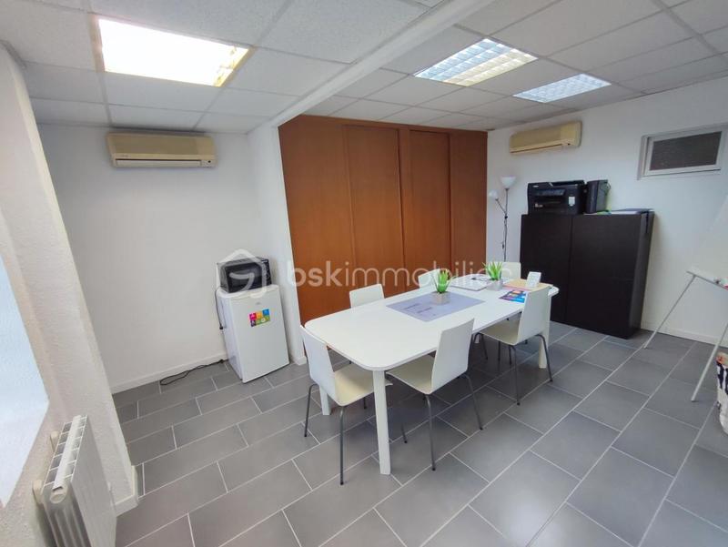 Bureau - 73 m² - 4 pièces