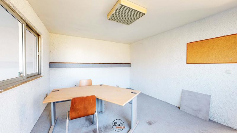 Entrepôt - 1 091 m²