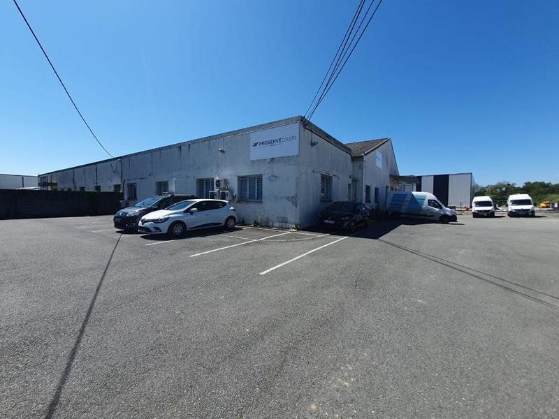 Terrain industriel - 5 582 m²