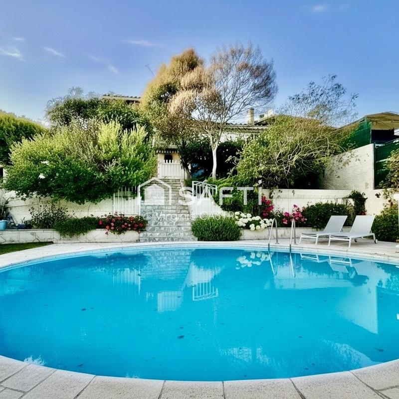 Maison - 139 m² - 5 pièces