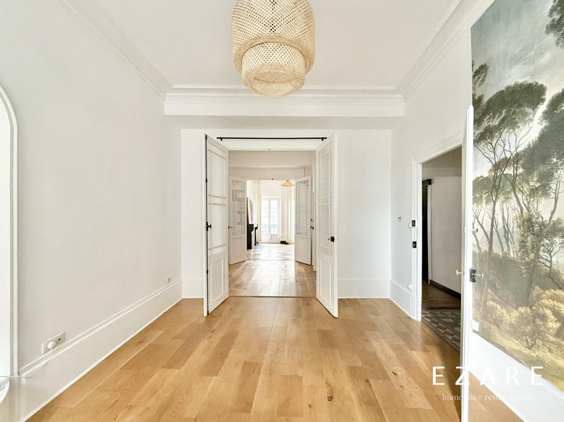 Appartement - 81 m² - 3 pièces