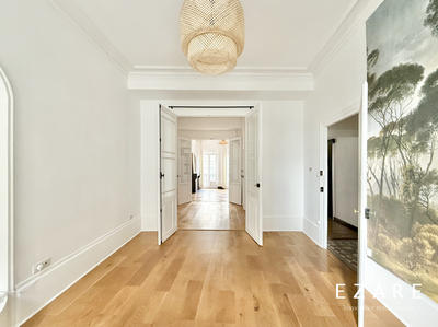 Appartement - 81 m² - 3 pièces