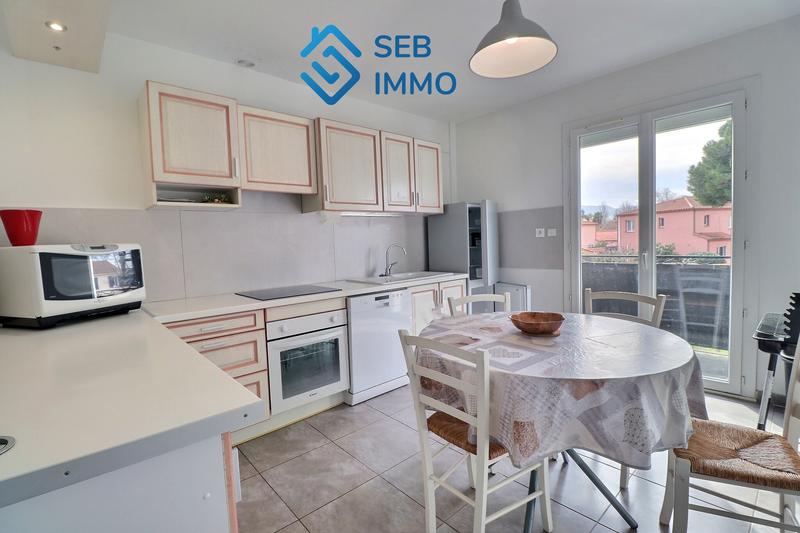 Appartement - 98 m² - 4 pièces