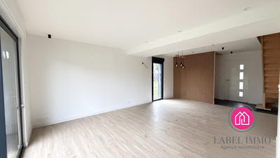 Maison - 83 m² - 4 pièces