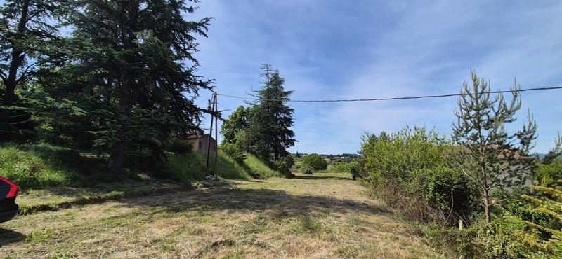 Terrain constructible - 1 641 m²
