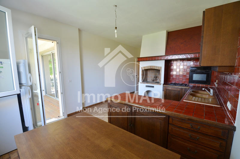 Maison - 460 m² - 10 pièces