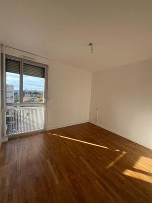 Appartement - 94 m² - 4 pièces