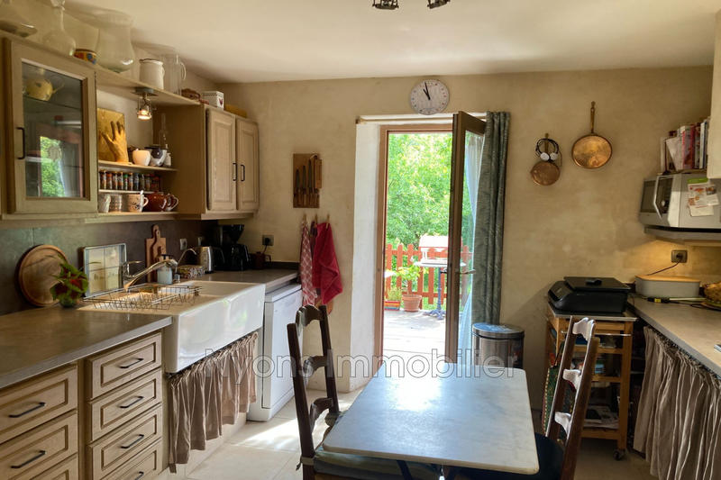 Mas - 260 m² - 4 pièces