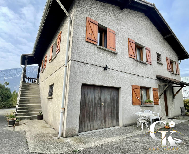 Maison - 158 m² - 6 pièces