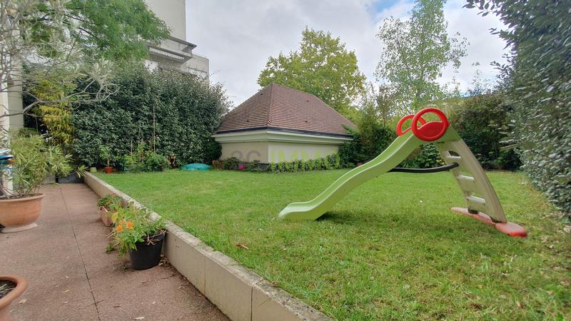 Appartement - 85 m² - 4 pièces