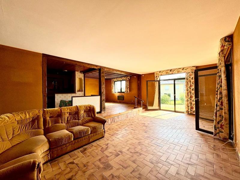 Maison - 171 m² - 7 pièces