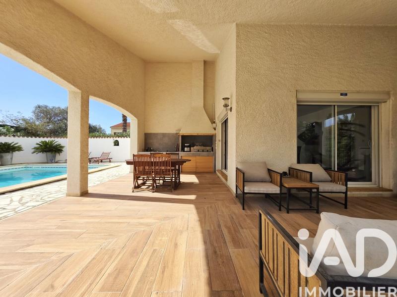 Maison - 206 m² - 6 pièces