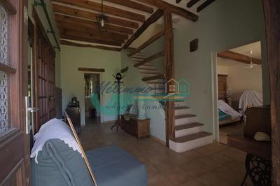 Maison - 93 m² - 7 pièces