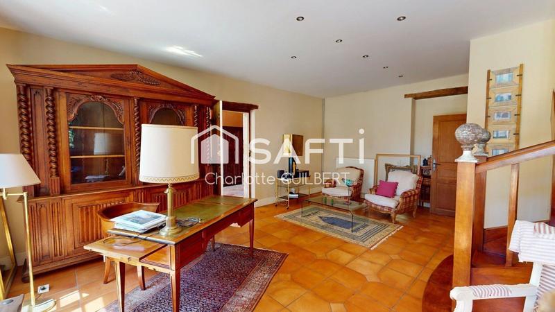 Château - 820 m² - 24 pièces