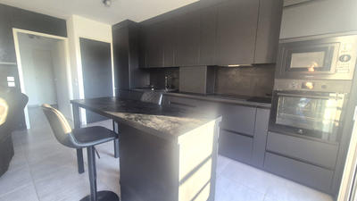 Appartement - 86 m² - 4 pièces