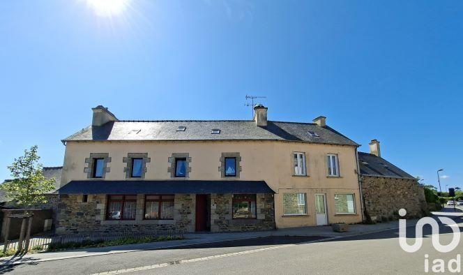 Maison - 320 m² - 11 pièces