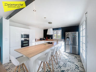 Maison - 187 m² - 7 pièces