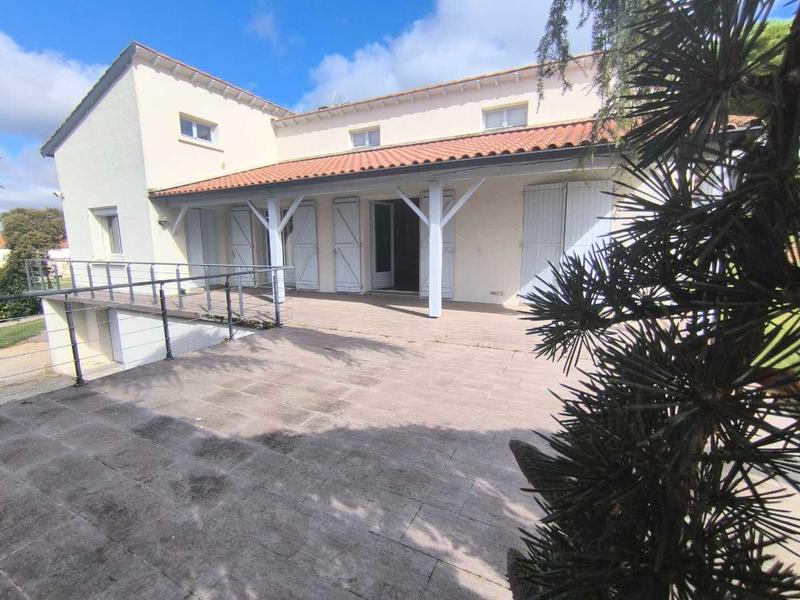 Villa - 153 m² - 5 pièces