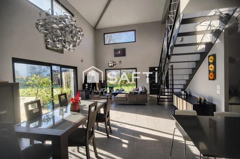 Maison - 165 m² - 7 pièces