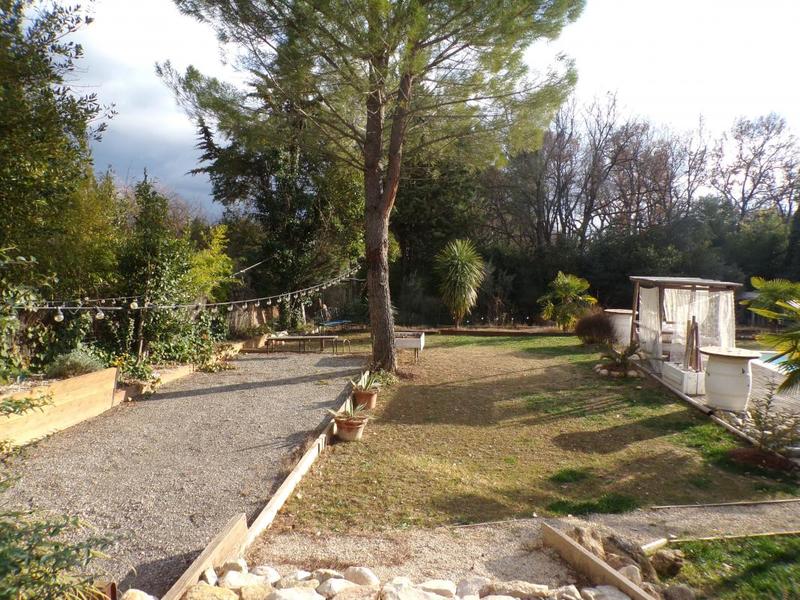 Maison - 181 m² - 7 pièces