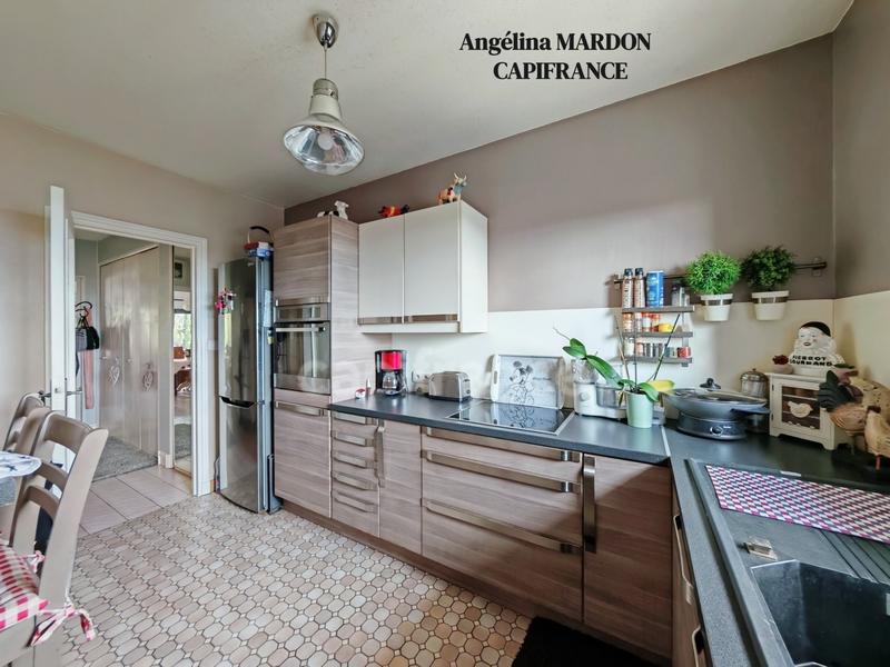 Appartement - 90 m² - 4 pièces