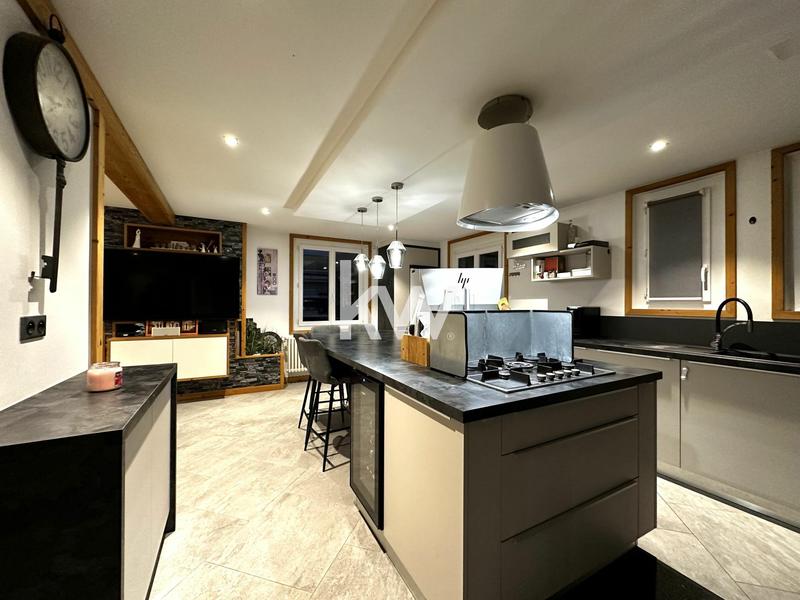 Appartement - 85 m² - 4 pièces