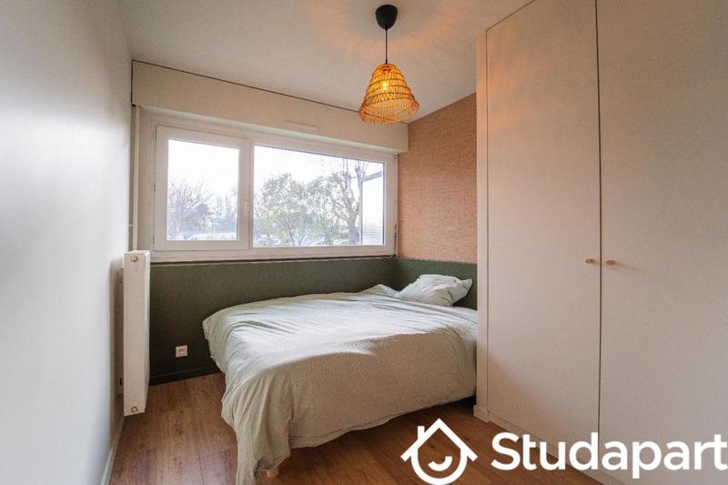 Chambre - 11 m² - 1 pièce